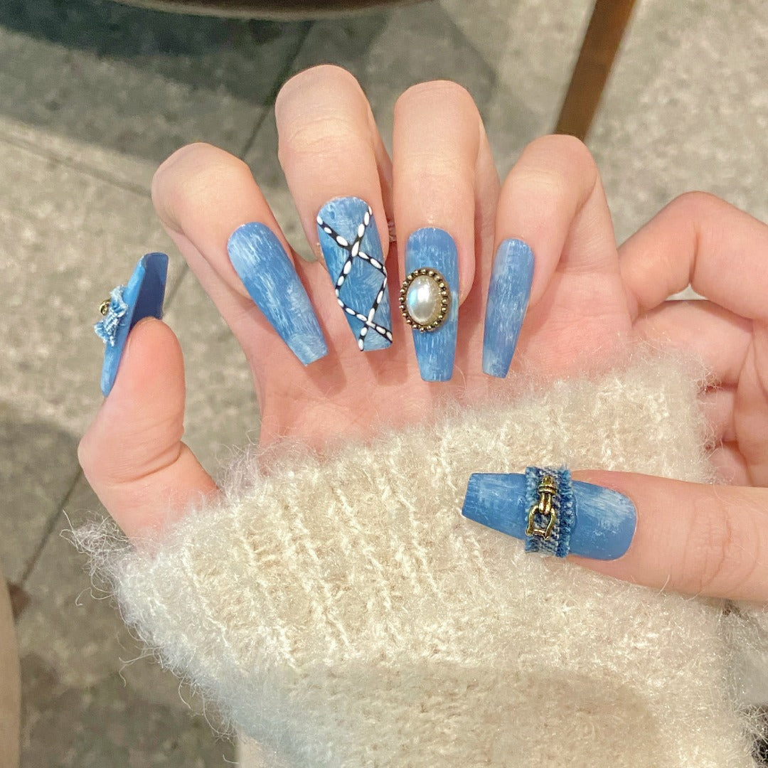 Blue Retro Elegance Press - on Nails