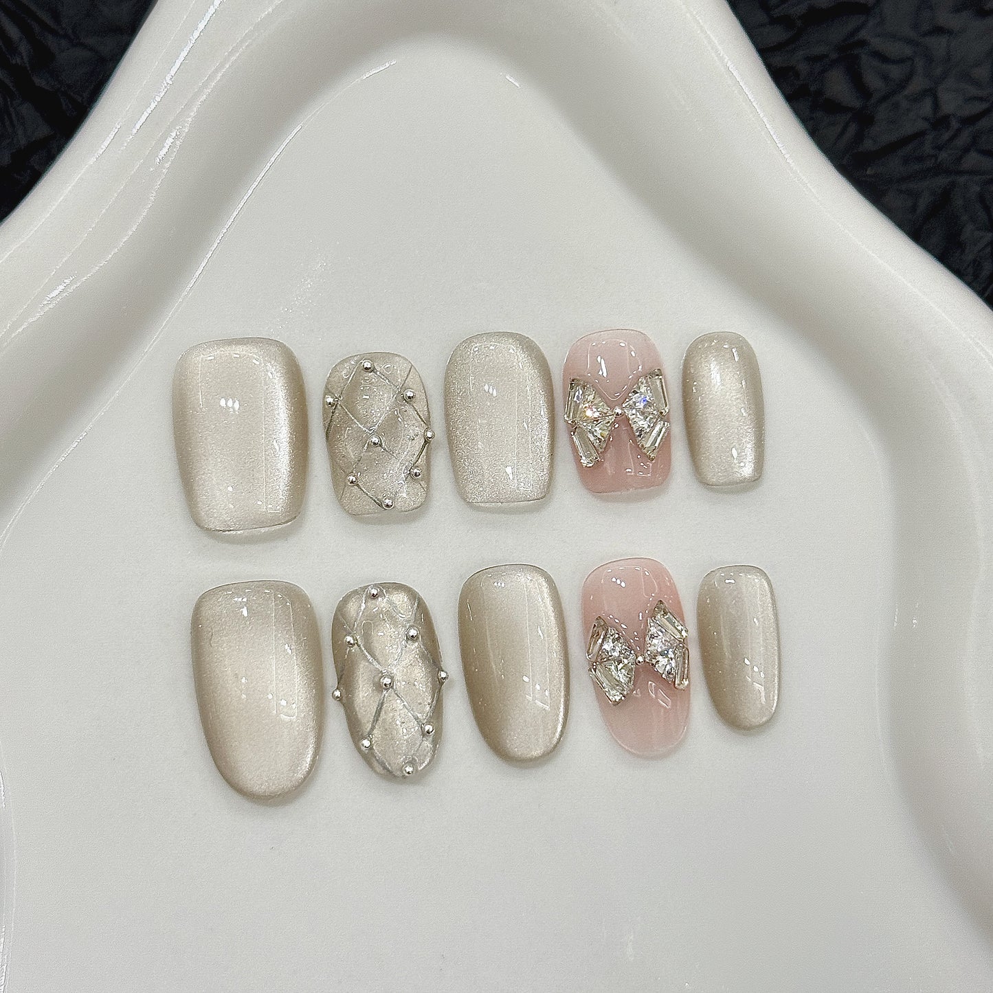 Silver & Pink Elegant Glam Press - on Nails