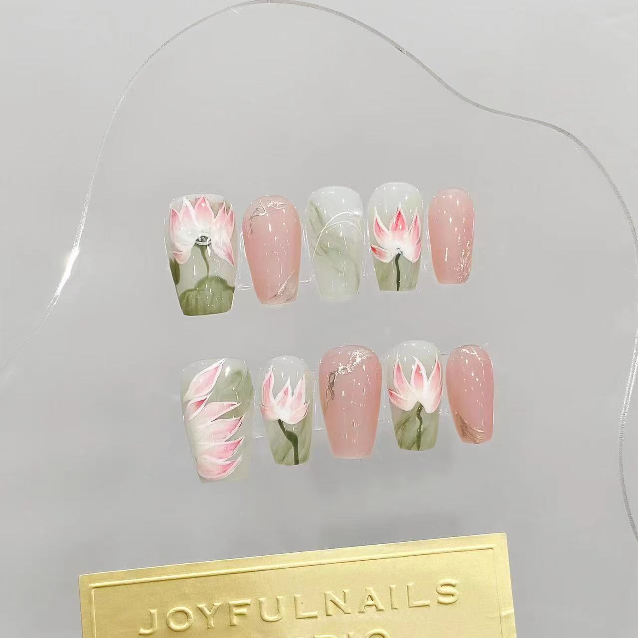 Chinese - style Lotus Hand - painted Press - on Nails