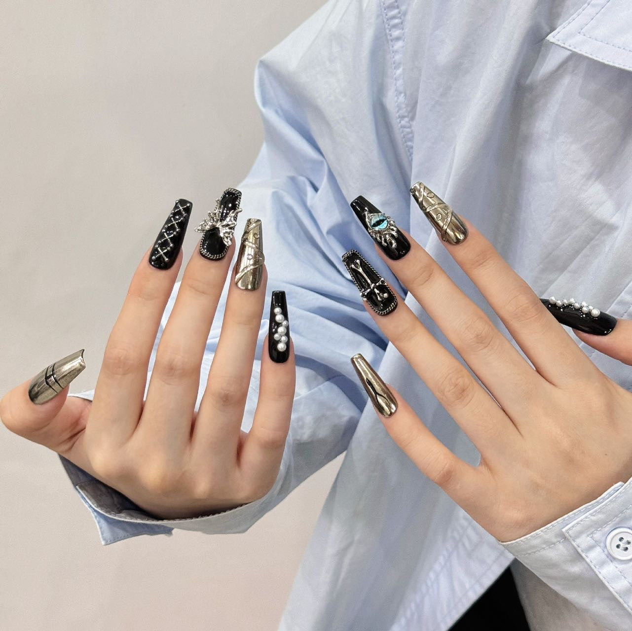 Dark & Gold Gothic Glam Nails