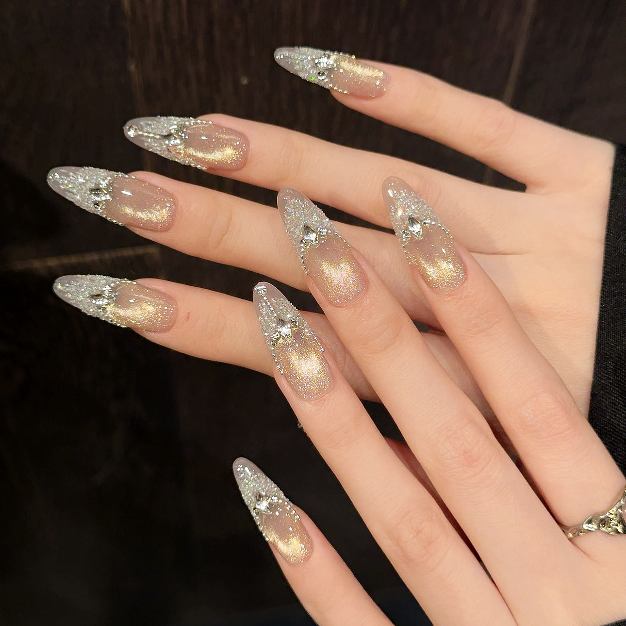Soft - pink Golden Sparkle Diamond Elegant Press - on Nails
