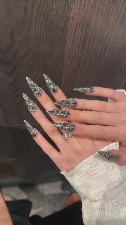 Silver Gemstone Glam Press - on Nails
