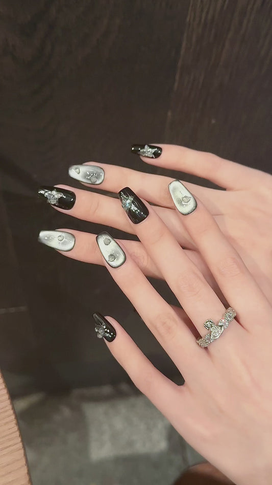 Black - Silver Star Sparkle Press - on Nails